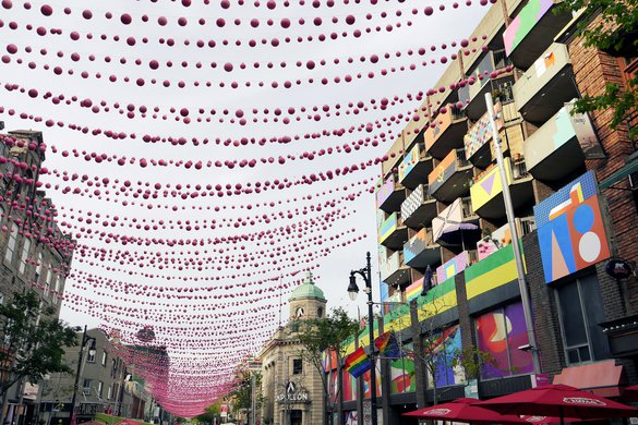 Rue St Catherine Montreal Longueuil Attraction Downtown