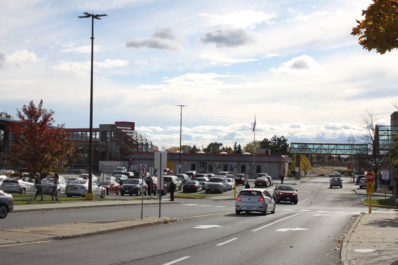 Gloucester Street Transit Train Ottawa Neighborhood