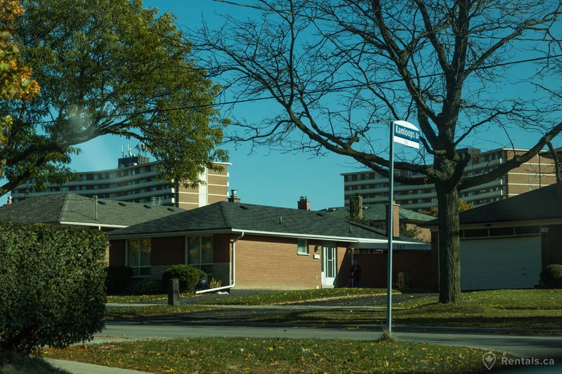 Rentals.ca Pleasant View North York Apartments, Condos and Houses For Rent