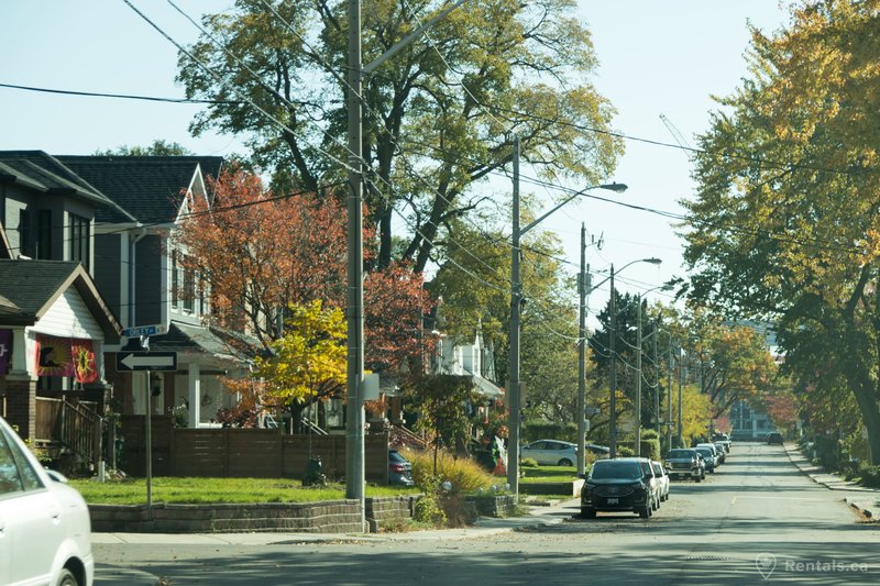 Rentals.ca Woodbine Lumsden East York Apartments, Condos and Houses