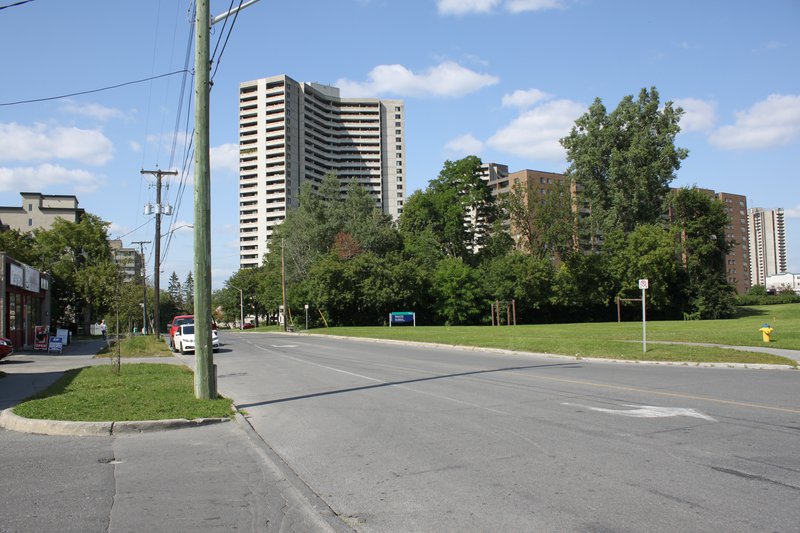 Lincoln Heights Ottawa neighborhood apartment for rent