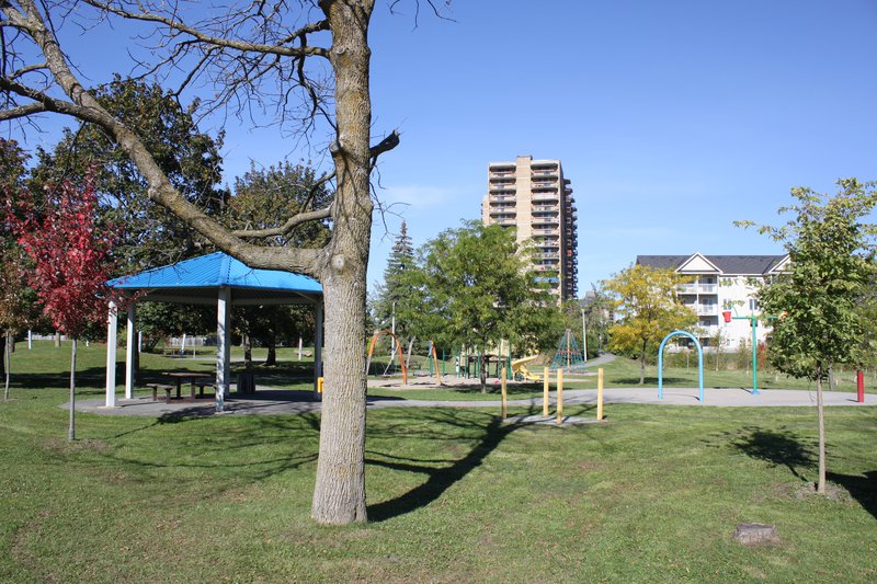 Heron Gate playground park Ottawa neighborhood