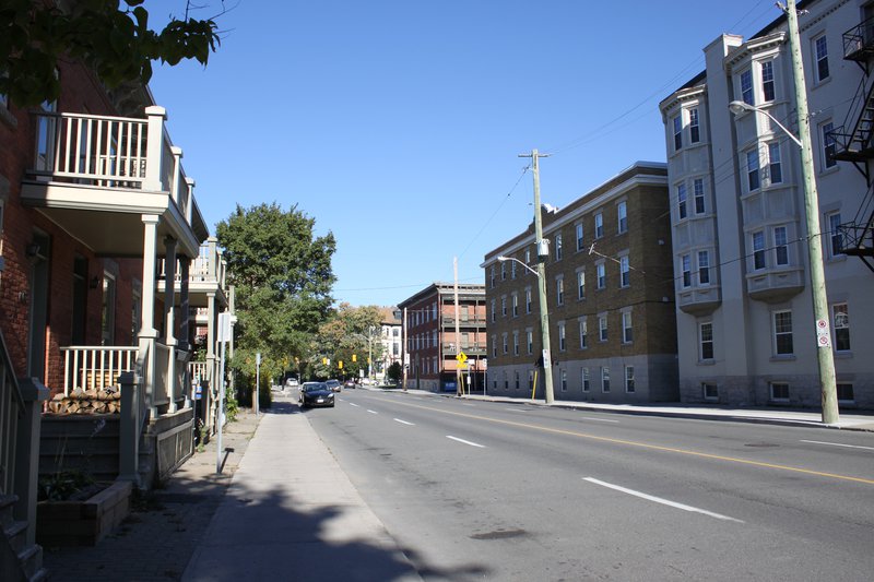 Lowertown Ottawa Neighborhood street apartment rentals