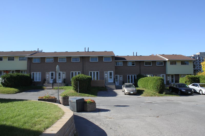Lowertown Ottawa Neighborhood townhouse rental rentals