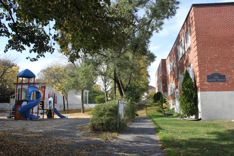 Manor Park Ottawa Neighborhood playground apartment for rent