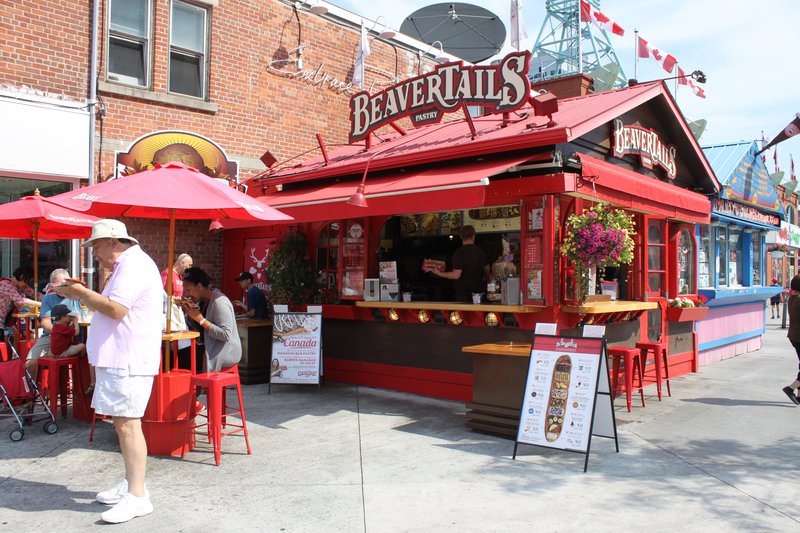 Ottawa beavertails downtown tourism tourists.JPG
