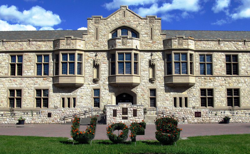 Saskatoon university of saskatchewan academic building.jpg