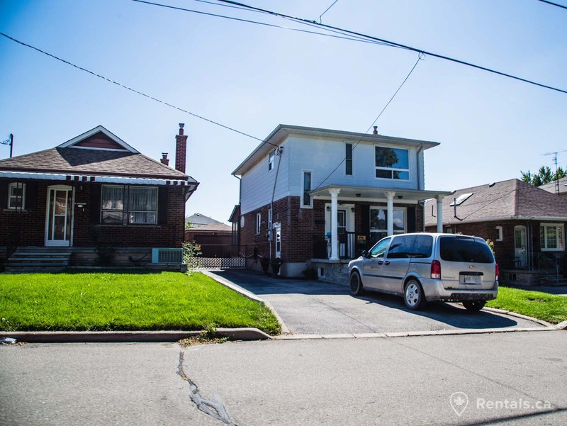 Rentals.ca YorkdaleGlen Park North York Apartments, Condos and Houses