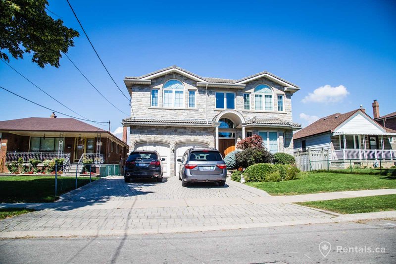 Rentals.ca YorkdaleGlen Park North York Apartments, Condos and Houses