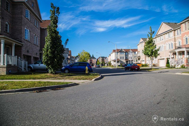Rentals.ca Clairlea Birchmount Scarborough Apartments, Condos and Houses For Rent