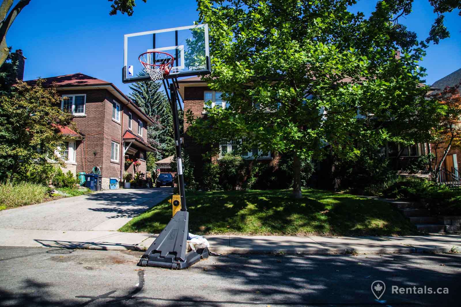 Summerhill homes for rent have driveways for parking and backyards for lifestyle activities