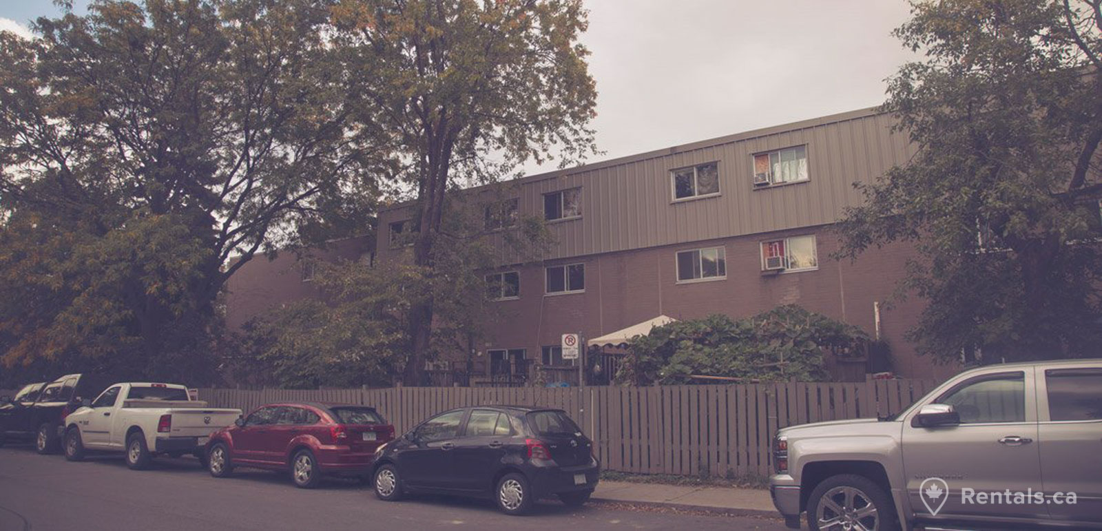 Town houses in the Alexandra Park neighbourhood for rent