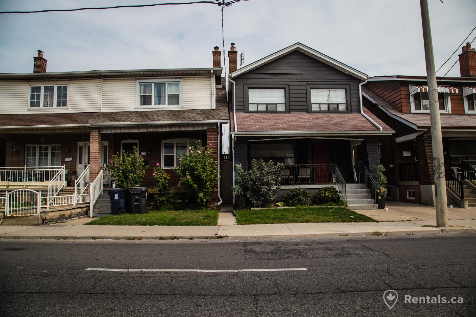 Detached and semi-detached homes are available in Earlscourt