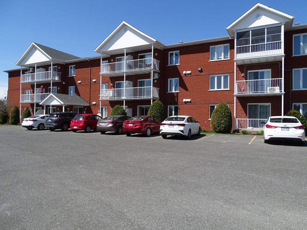 Louer.ca ) 618 Rue Taillon, Drummondville QC à Louer