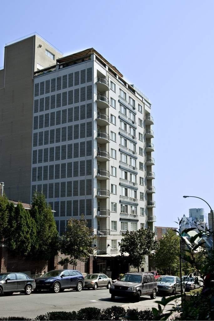 Louer.ca ) 3465 Redpath St, Montréal QC for Rent