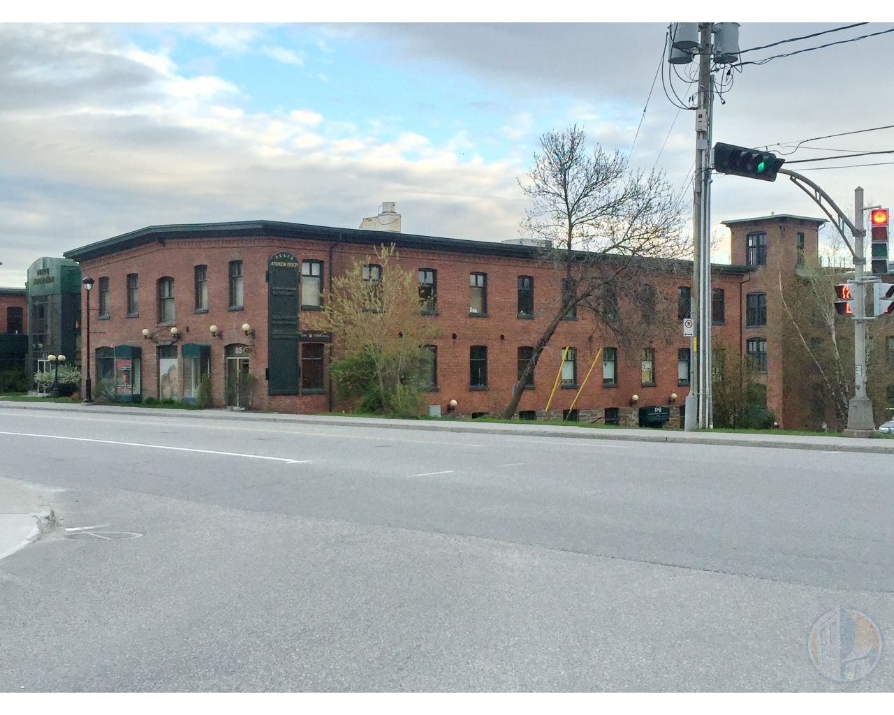 Louer.ca ) 85 Belvédère Nord, Sherbrooke QC for Rent