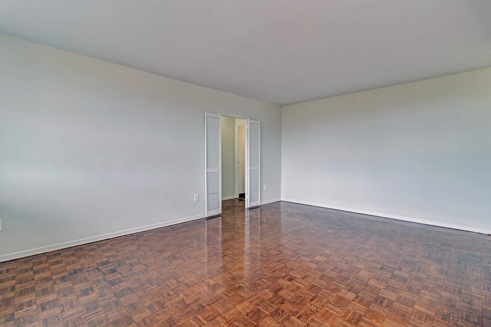 Rentals.ca :) 2900 Bathurst Street, Toronto ON for Rent