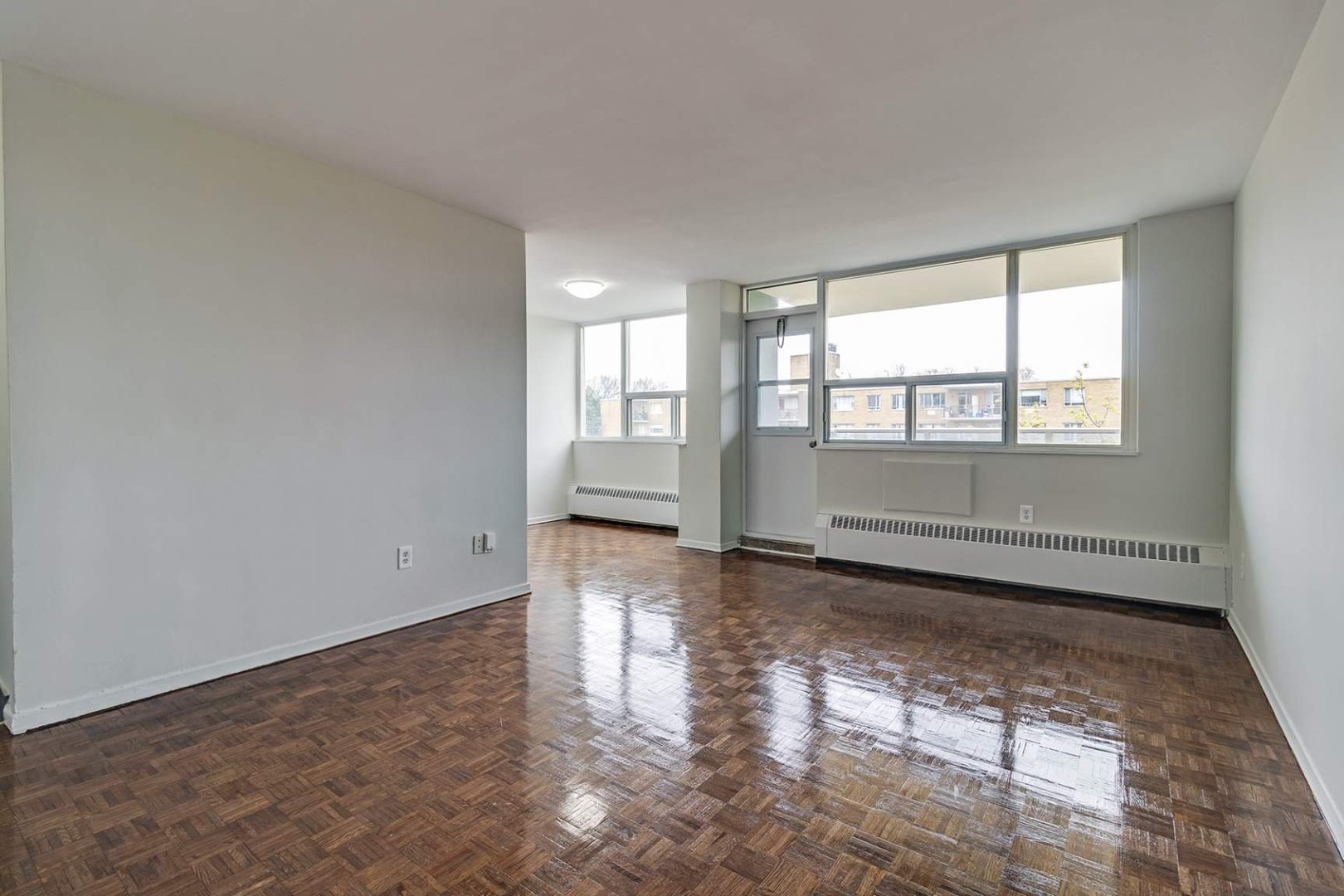 Rentals.ca :) 2900 Bathurst Street, Toronto ON for Rent