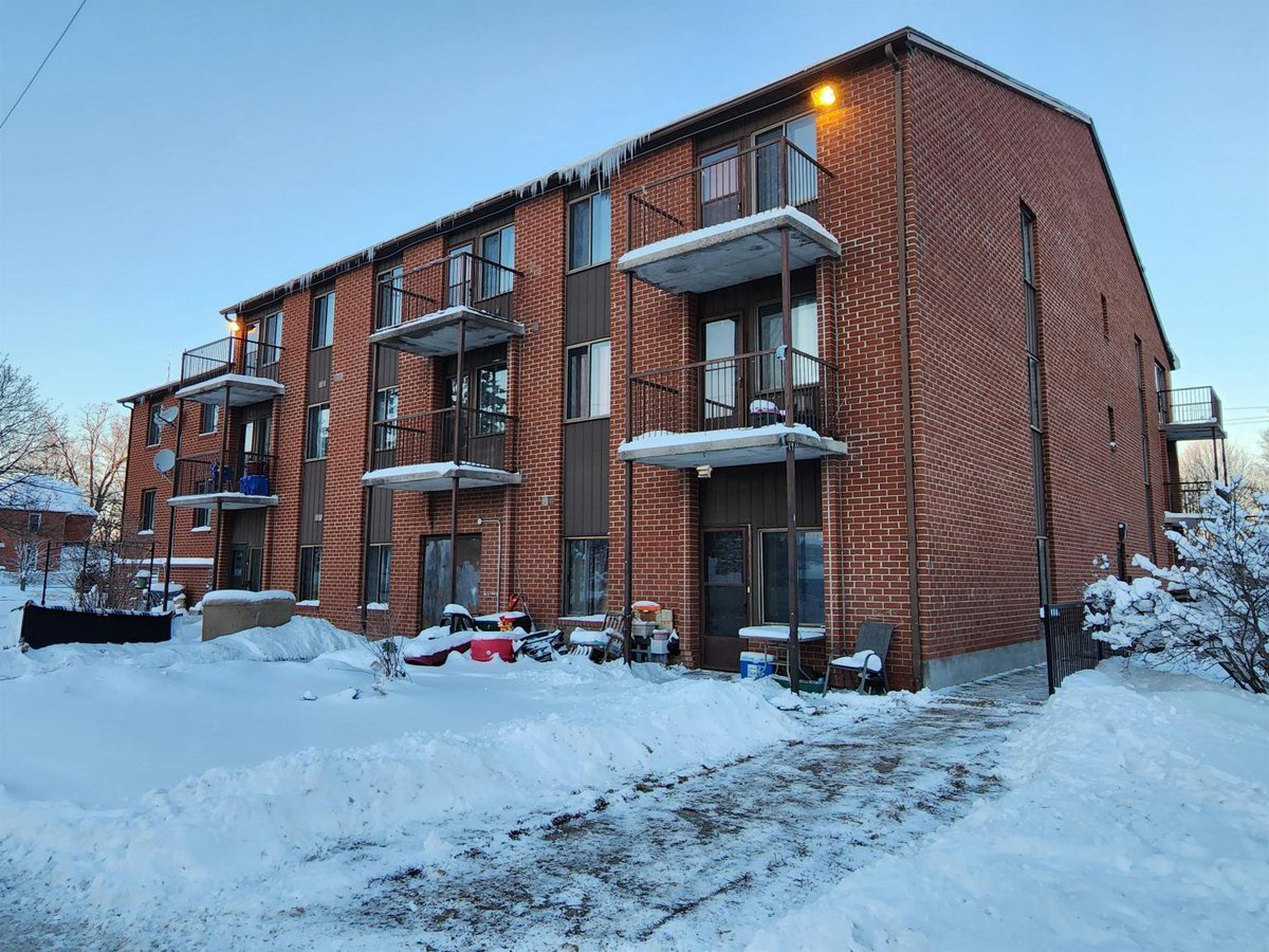 Rentals.ca ) Arnprior Apartments, Condos and Houses For Rent
