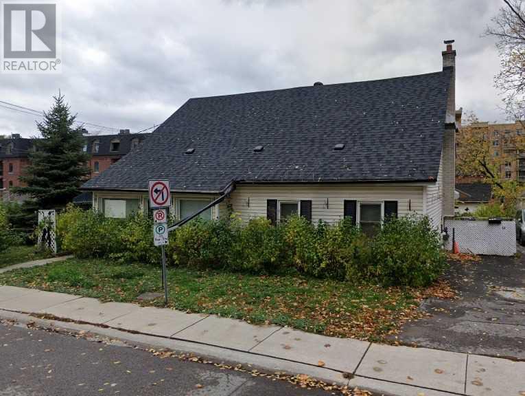 Rentals.ca ) Aurora Apartments, Condos and Houses For Rent