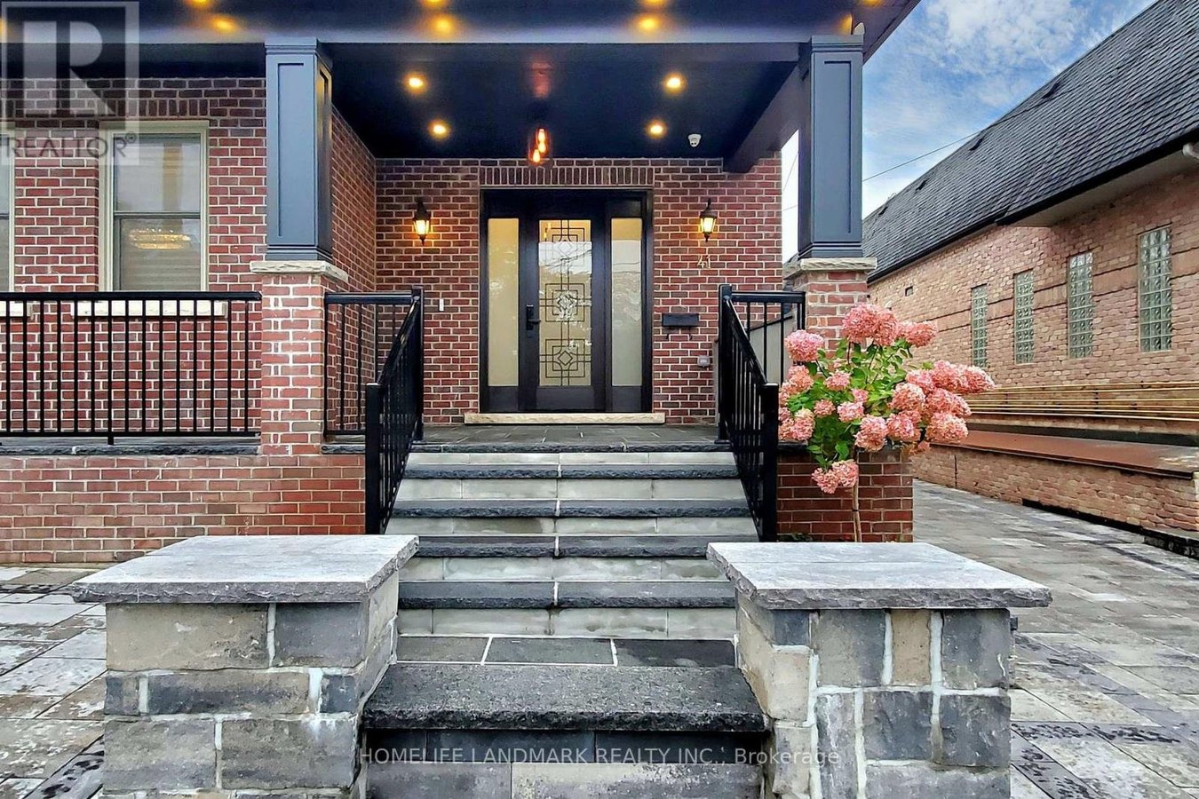 Rentals.ca Aurora Apartments, Condos and Houses For Rent