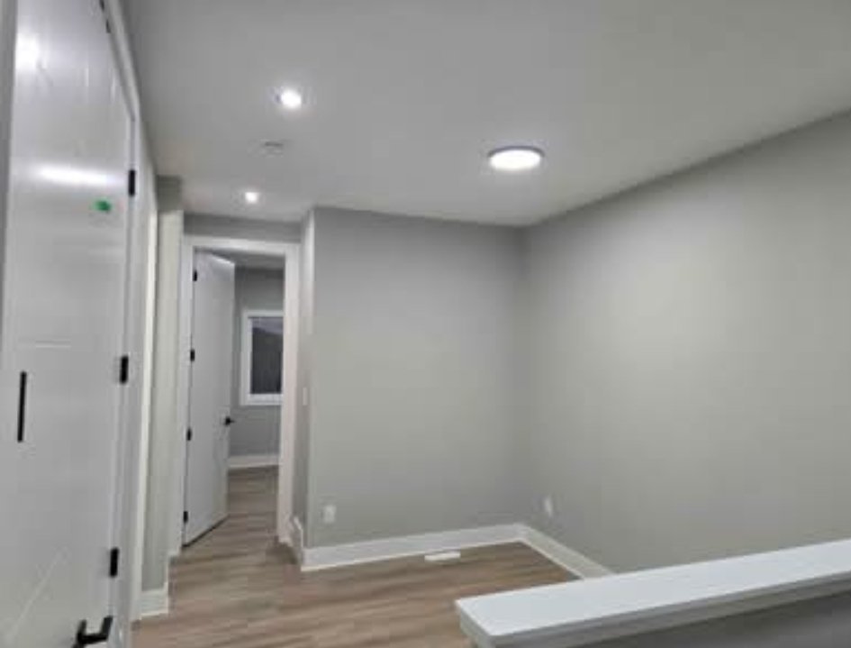 4383 37 Street - Photo 8