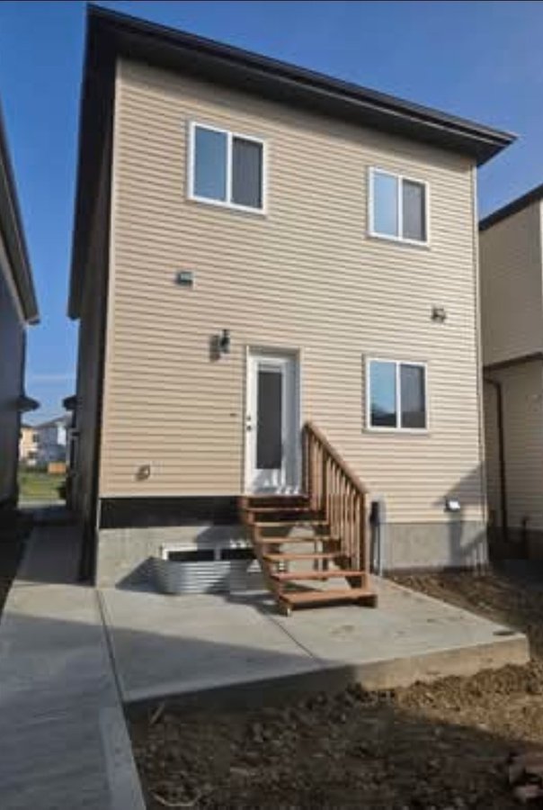 4383 37 Street - Photo 9