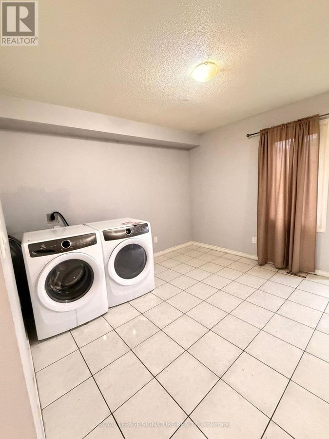 UPPER - 64 WOODSIDE COURT - Photo 9