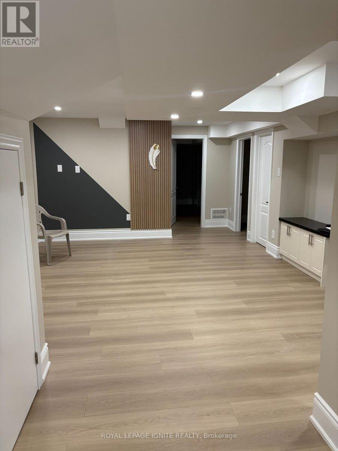 22 REDWILLOW ROAD - Photo 1