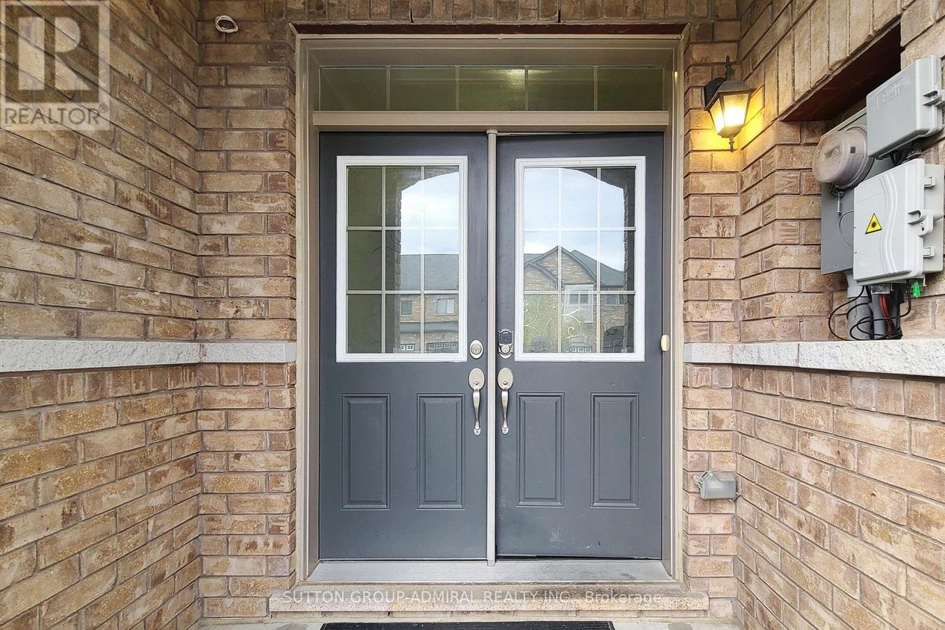 74 DAVENFIELD CIRCLE - Photo 2