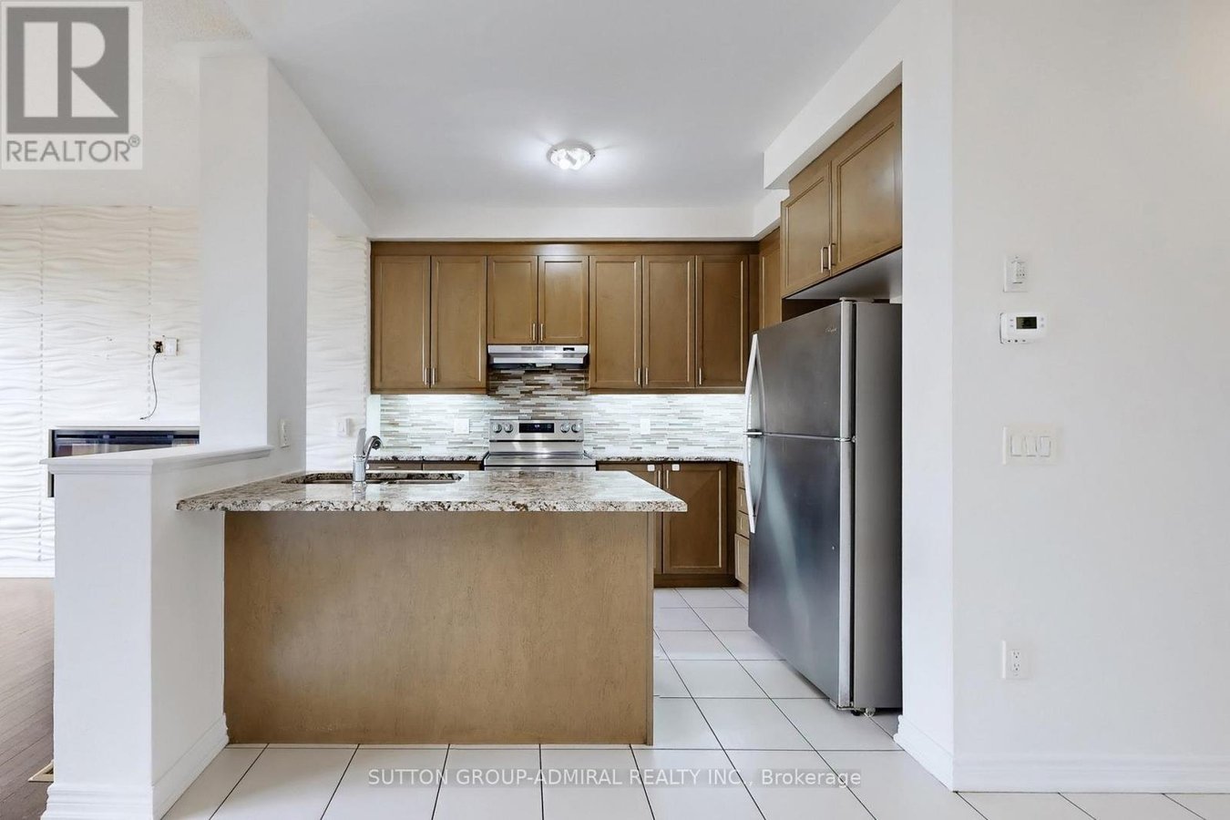 74 DAVENFIELD CIRCLE - Photo 5