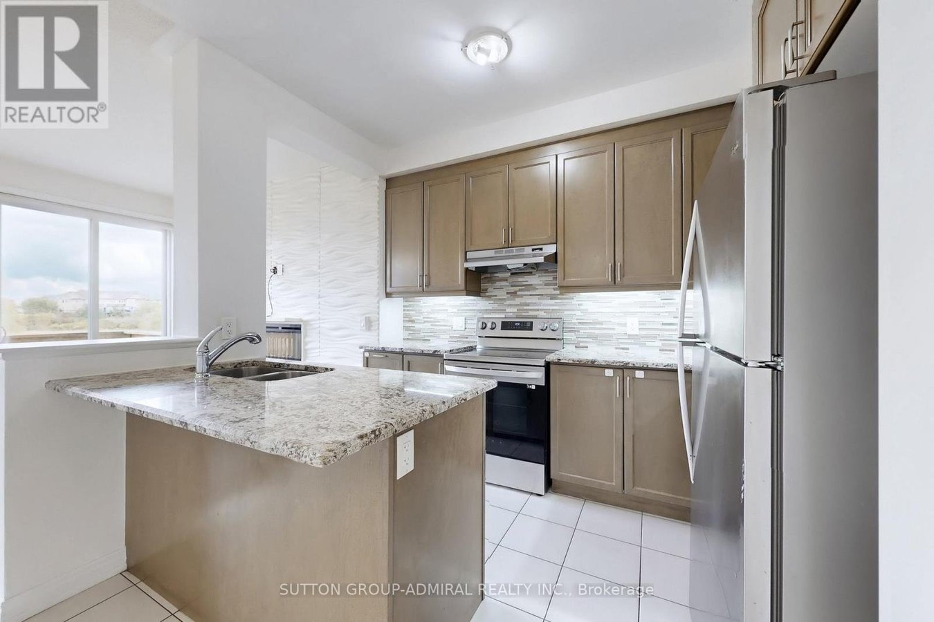 74 DAVENFIELD CIRCLE - Photo 6