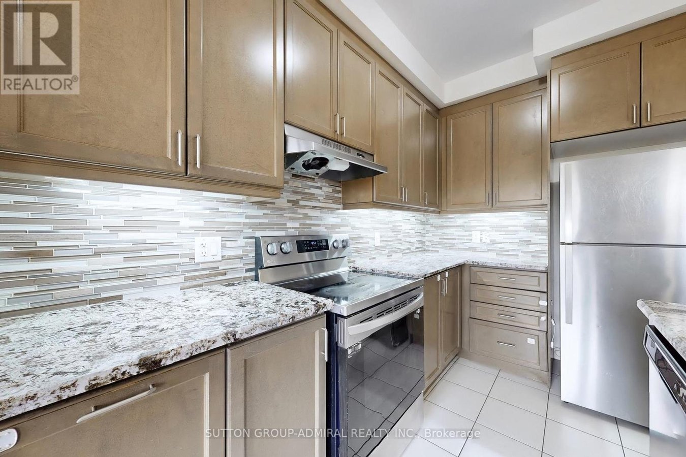 74 DAVENFIELD CIRCLE - Photo 8