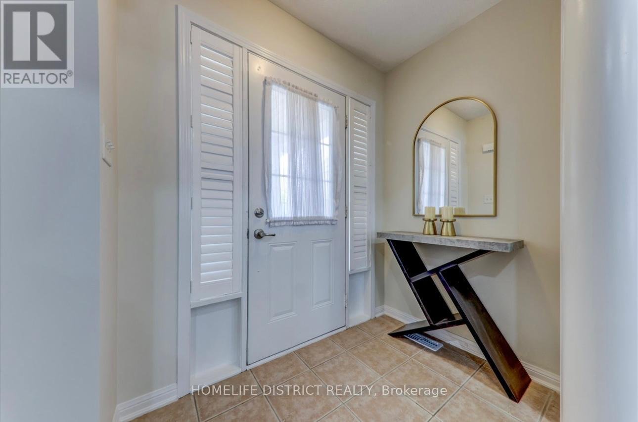 51 SEASCAPE CRESCENT - Photo 4