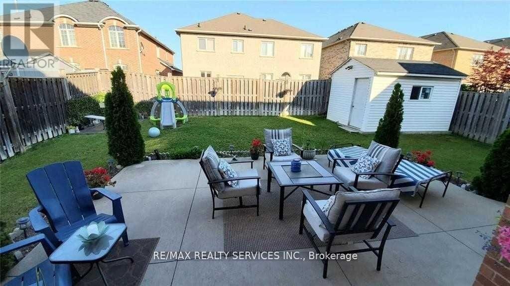 3 LEXINGTON ROAD - Photo 2