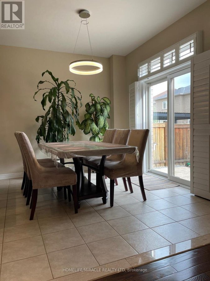 7 CAMPWOOD CRESCENT - Photo 6