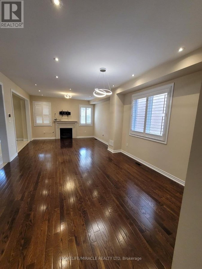 7 CAMPWOOD CRESCENT - Photo 10