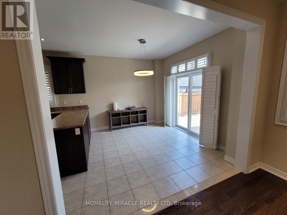 7 CAMPWOOD CRESCENT - Photo 16