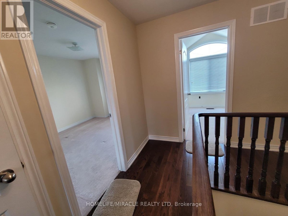 7 CAMPWOOD CRESCENT - Photo 25