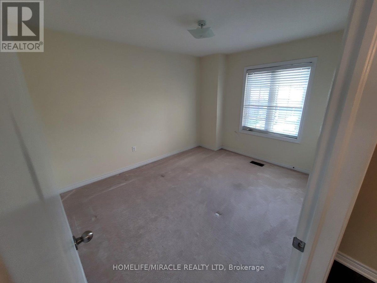 7 CAMPWOOD CRESCENT - Photo 27