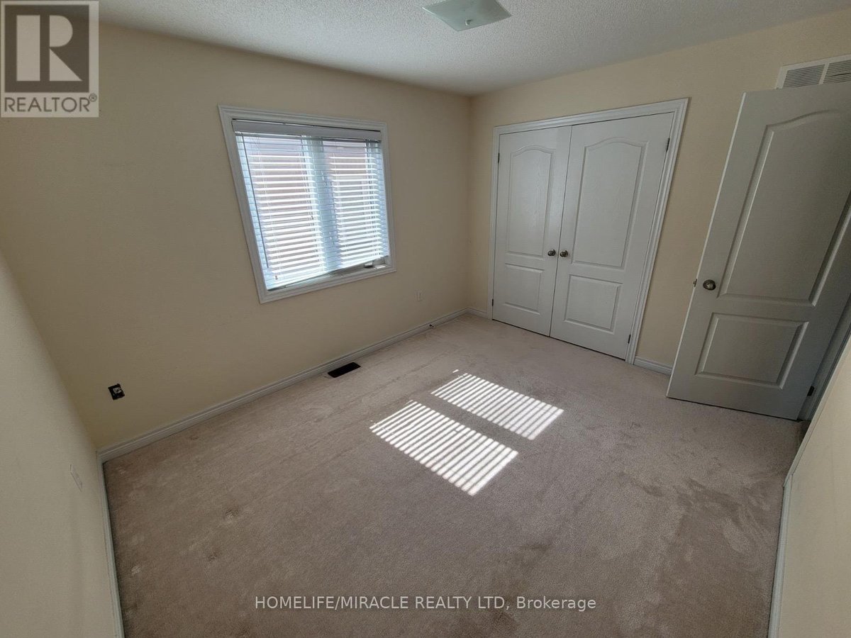 7 CAMPWOOD CRESCENT - Photo 29