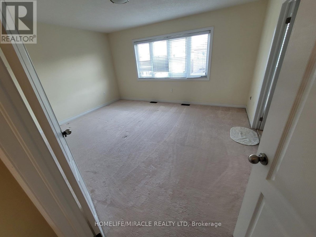 7 CAMPWOOD CRESCENT - Photo 31