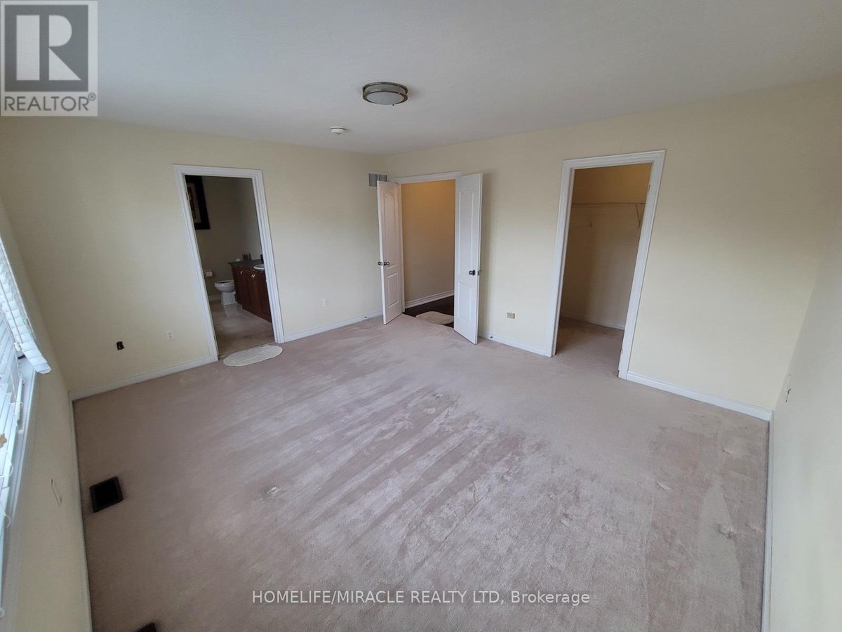 7 CAMPWOOD CRESCENT - Photo 32