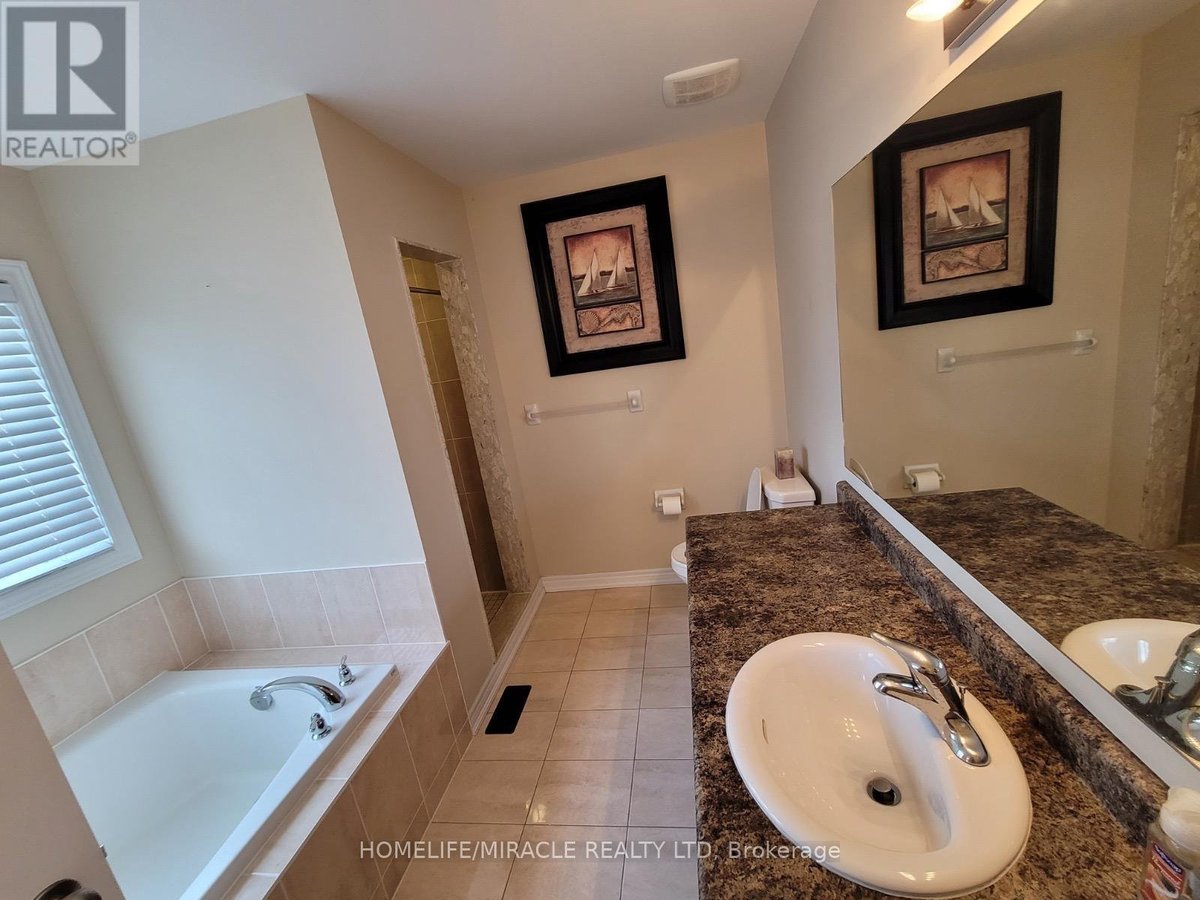 7 CAMPWOOD CRESCENT - Photo 34