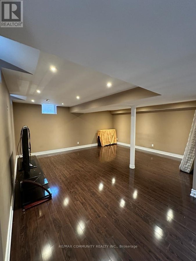 15 LOTUS STREET - Photo 8