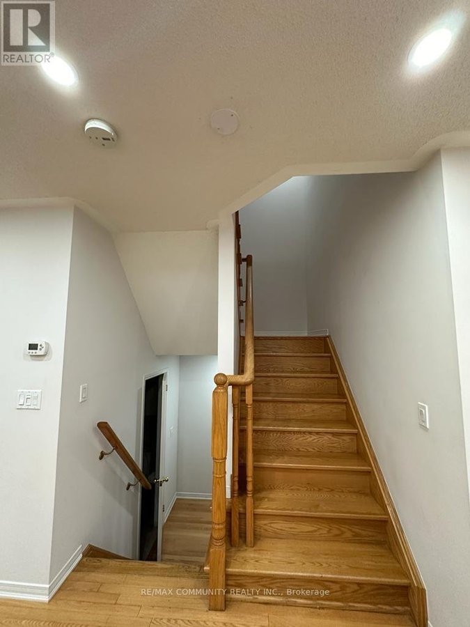 15 LOTUS STREET - Photo 9