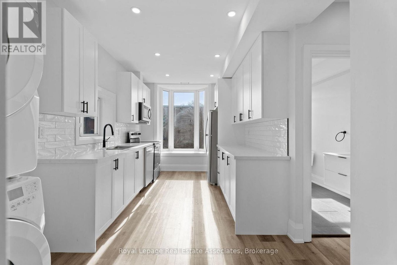 2 - 55 CAYUGA STREET - Photo 6