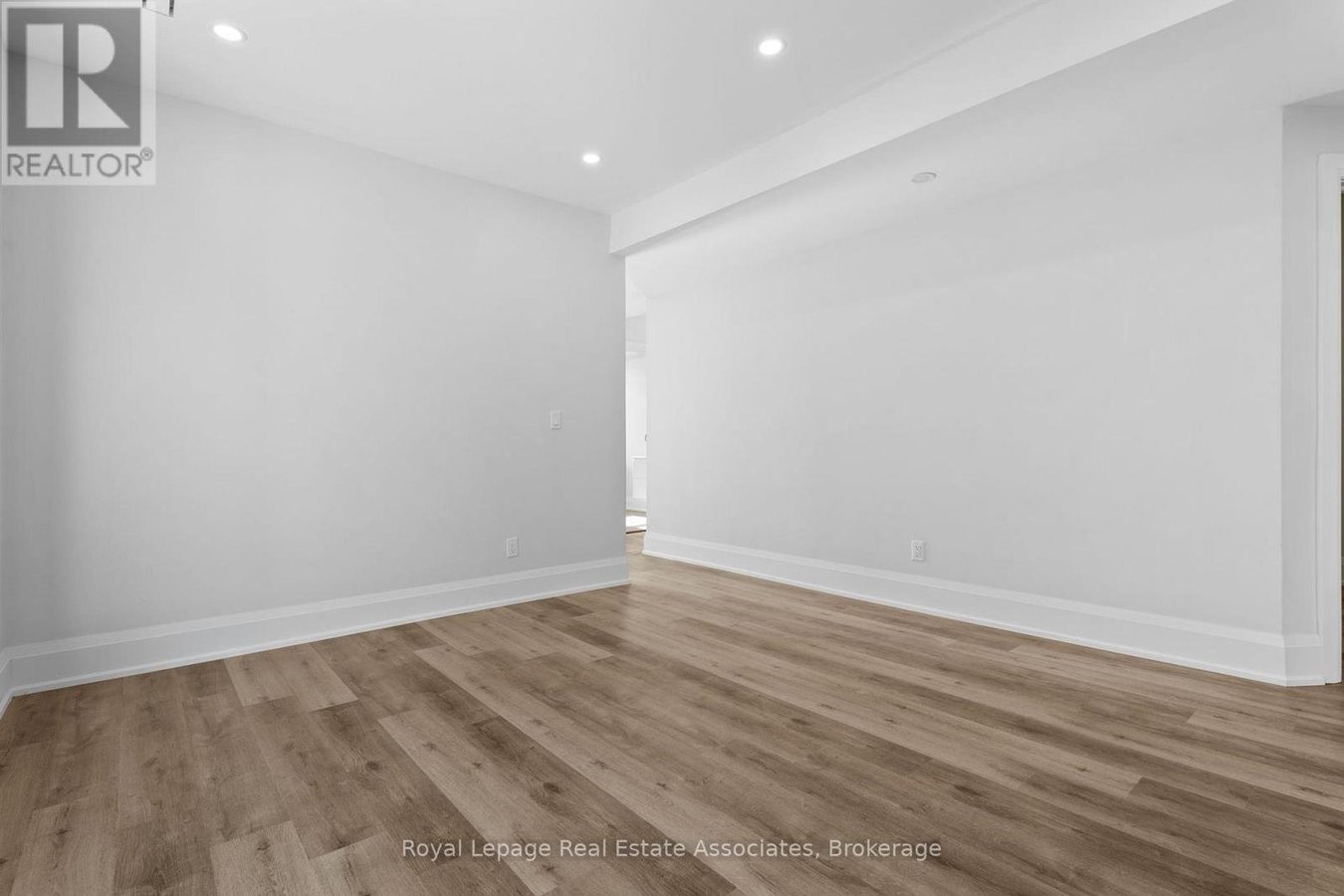 2 - 55 CAYUGA STREET - Photo 9