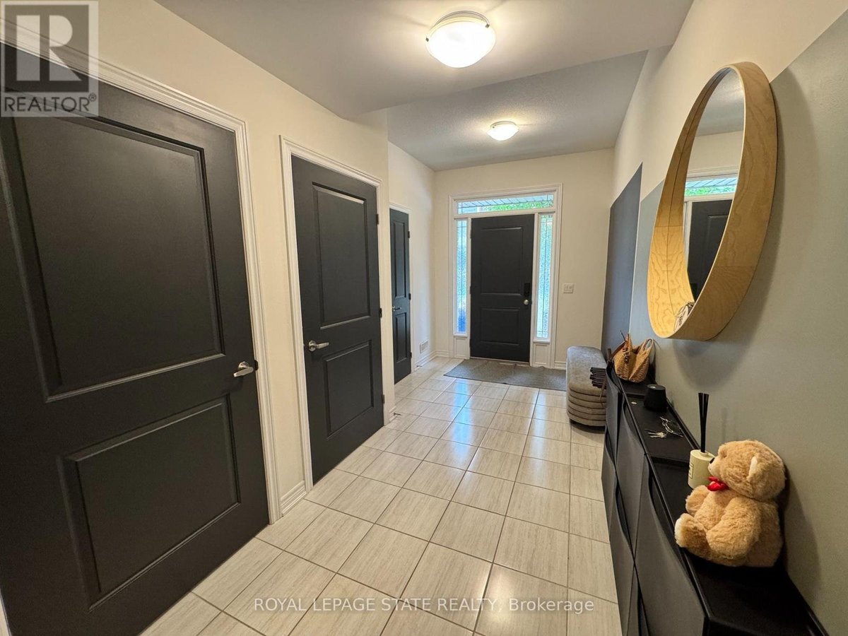 142 - 77 DIANA AVENUE - Photo 3