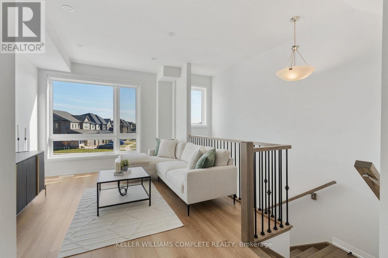 61 - 55 TOM BROWN DRIVE - Photo 2